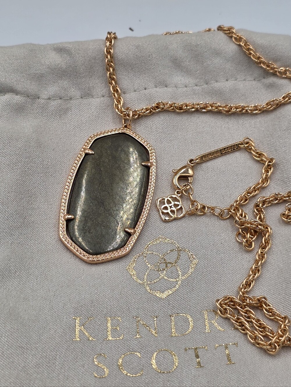 Kendra Scott Reid Necklace in Rose Gold and Pyrite Rare Color Htf New‎